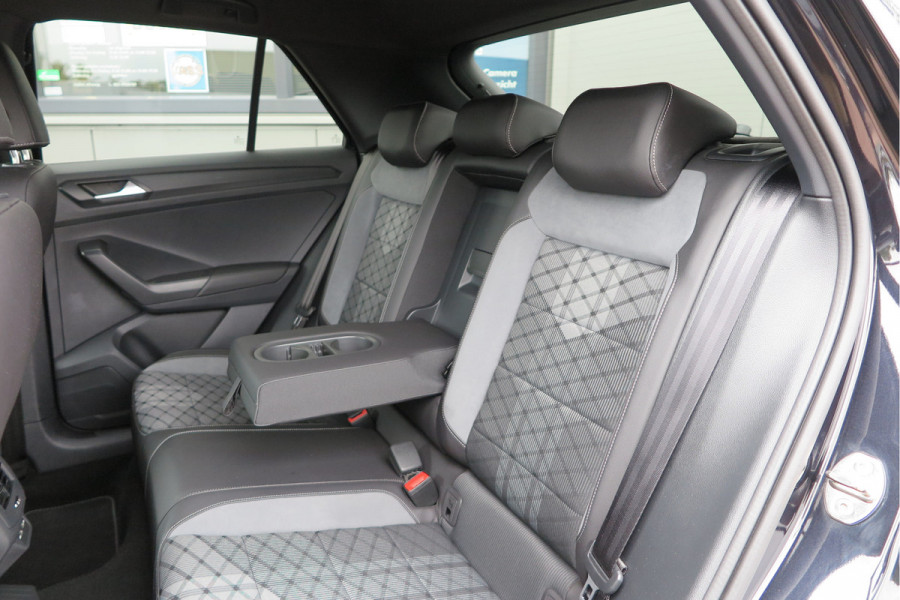 Volkswagen T-Roc 1.5 TSI 150pk DSG R-Line Black Style Virtual cockpit , Keyless, PDC , 19"LMV, Camera , Carplay, LED, Navi voorbereid. Stoelverwarming , Elektr. achterklep