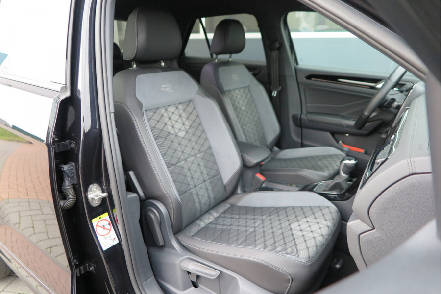 Volkswagen T-Roc 1.5 TSI 150pk DSG R-Line Black Style Virtual cockpit , Keyless, PDC , 19"LMV, Camera , Carplay, LED, Navi voorbereid. Stoelverwarming , Elektr. achterklep