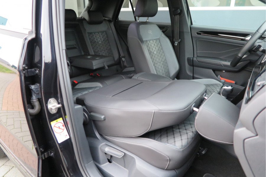 Volkswagen T-Roc 1.5 TSI 150pk DSG R-Line Black Style Virtual cockpit , Keyless, PDC , 19"LMV, Camera , Carplay, LED, Navi voorbereid. Stoelverwarming , Elektr. achterklep