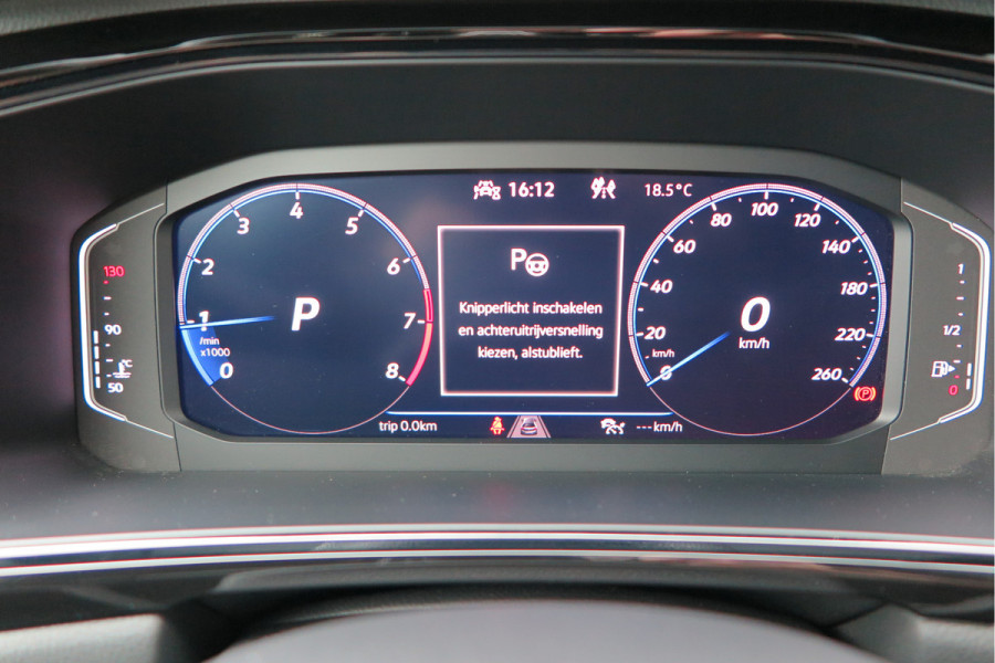 Volkswagen T-Roc 1.5 TSI 150pk DSG R-Line Black Style Virtual cockpit , Keyless, PDC , 19"LMV, Camera , Carplay, LED, Navi voorbereid. Stoelverwarming , Elektr. achterklep