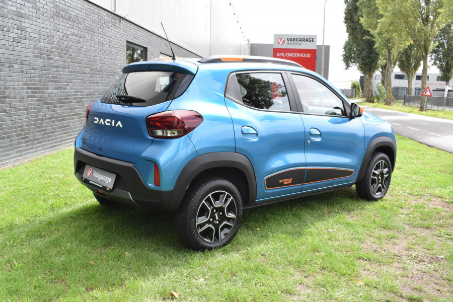 Dacia Spring Essential 27 kWh SOH 94% vol electrisch navigatie pdc Leer