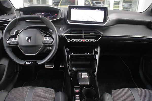 Peugeot 208 1.2 Hybrid 145PK AUTOMAAT GT | PANORAMA DAK | ADAPTIVE CRUISE CONTROL | KEYLESS ENTRY/START | LICHTMETALEN VELGEN 17" | ACHTERUITRIJ CAMERA | FULL LED KOPLAMPEN | PARKEERSENSOREN VOOR + ACHTER | DAB+ RADIO | NAVIGATIE | SFEER VERLICHTING | DRAADLOZE TELEFOONLADER |