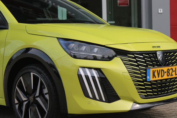 Peugeot 208 1.2 Hybrid 145PK AUTOMAAT GT | PANORAMA DAK | ADAPTIVE CRUISE CONTROL | KEYLESS ENTRY/START | LICHTMETALEN VELGEN 17" | ACHTERUITRIJ CAMERA | FULL LED KOPLAMPEN | PARKEERSENSOREN VOOR + ACHTER | DAB+ RADIO | NAVIGATIE | SFEER VERLICHTING | DRAADLOZE TELEFOONLADER |