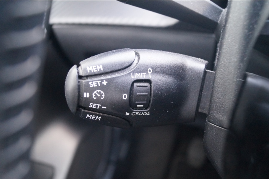 Peugeot 208 1.2 PureTech Active -CARPLAY-AIRCO-CRUISE-