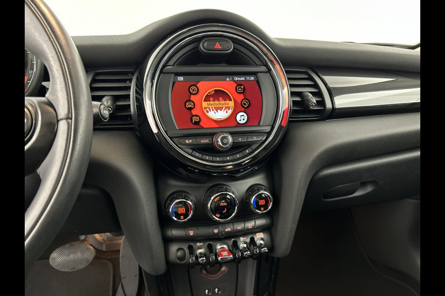 MINI Mini 1.5 136 PK Aut. Cooper Greenwich Ed. Pano-dak/Yours-Leer/Carplay/Climate