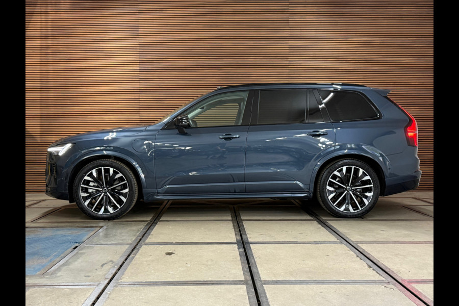 Volvo XC90 2.0 T8 Plug-in hybrid AWD Plus Dark | 7p. | MY2026 | Premium Pakket | Lagom pakket | Pano | Luchtvering | B&W |Trekhaak