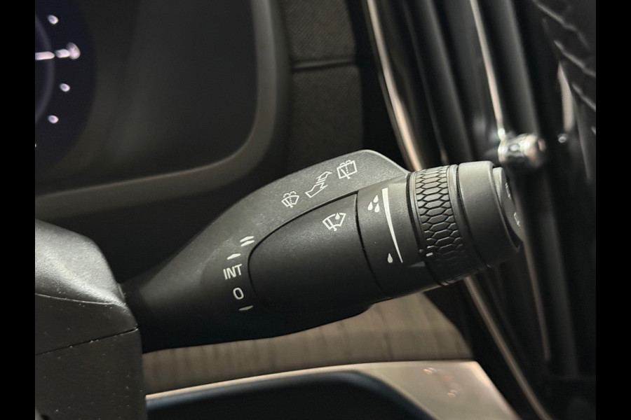 Volvo XC90 2.0 T8 Plug-in hybrid AWD Plus Dark | 7p. | MY2026 | Premium Pakket | Lagom pakket | Pano | Luchtvering | B&W |Trekhaak