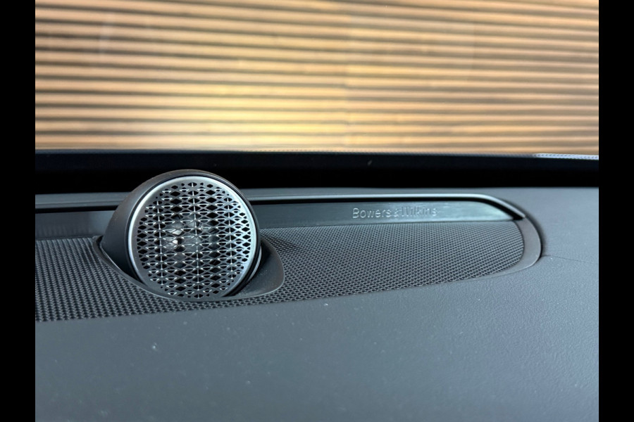 Volvo XC90 2.0 T8 Plug-in hybrid AWD Plus Dark | 7p. | MY2026 | Premium Pakket | Lagom pakket | Pano | Luchtvering | B&W |Trekhaak