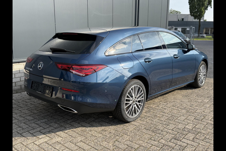 Mercedes-Benz CLA-Klasse Shooting Brake 250 e Luxury Line 18"/Leder/Elektrische klep/Camera/PDC v+a/DAB/Navigatie