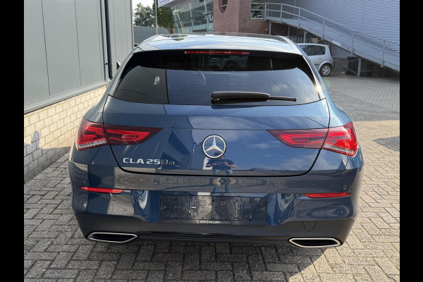 Mercedes-Benz CLA-Klasse Shooting Brake 250 e Luxury Line 18"/Leder/Elektrische klep/Camera/PDC v+a/DAB/Navigatie