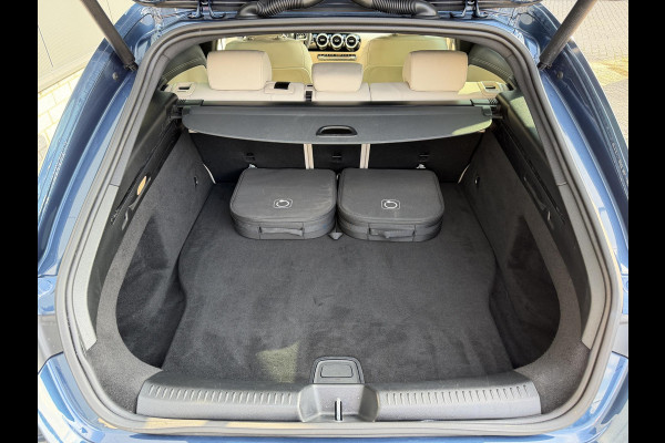 Mercedes-Benz CLA-Klasse Shooting Brake 250 e Luxury Line 18"/Leder/Elektrische klep/Camera/PDC v+a/DAB/Navigatie