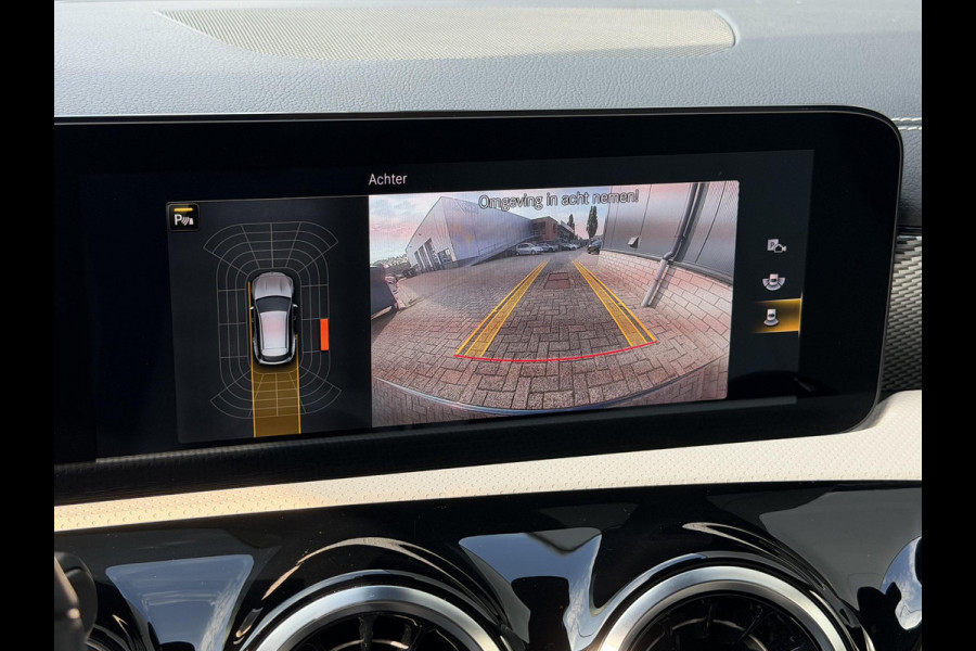 Mercedes-Benz CLA-Klasse Shooting Brake 250 e Luxury Line 18"/Leder/Elektrische klep/Camera/PDC v+a/DAB/Navigatie