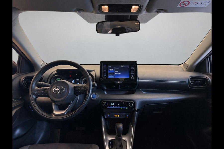 Toyota Yaris 1.5 Hybrid 115 Dynamic GARANTIE TOT 06-2033! . STOEL VERWARMING . PARKEERSENSOREN ACHTER . APPLE CARPLAY & ANDRIOD AUTO . SLECHTS 33.000KM .