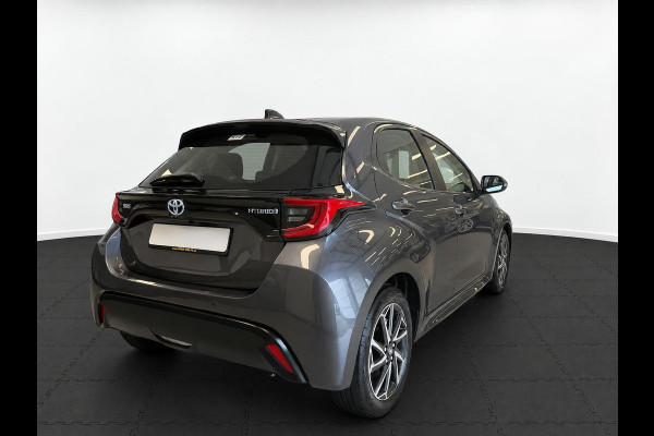 Toyota Yaris 1.5 Hybrid 115 Dynamic GARANTIE TOT 06-2033! . STOEL VERWARMING . PARKEERSENSOREN ACHTER . APPLE CARPLAY & ANDRIOD AUTO . SLECHTS 33.000KM .