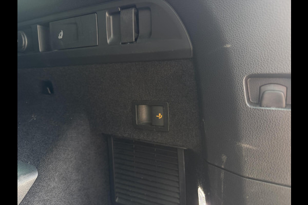 Škoda Kodiaq 1.5 TSI Sportline Business 7p. 19"/Trekhaak/Camera/PDC v+a/Stoelverwarming + memory/Elektrische klep/Keyless/Adaptieve cruise/Apple Carplay & Android Auto