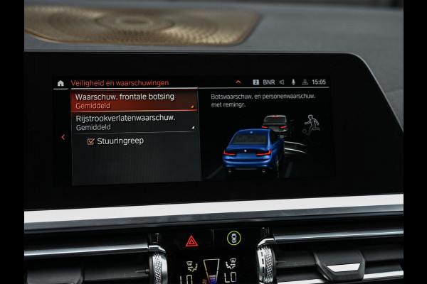 BMW 3 Serie 318i High Executive M-Sport | M-Performance | Stoelverwarming | Ambiance Interieur | PDC V+A | Cruise Control |