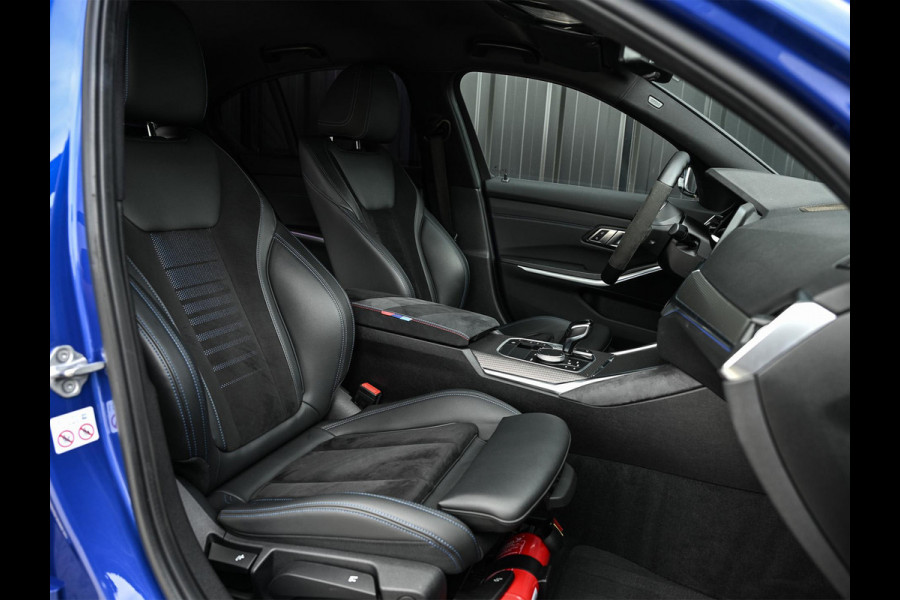 BMW 3 Serie 318i High Executive M-Sport | M-Performance | Stoelverwarming | Ambiance Interieur | PDC V+A | Cruise Control |