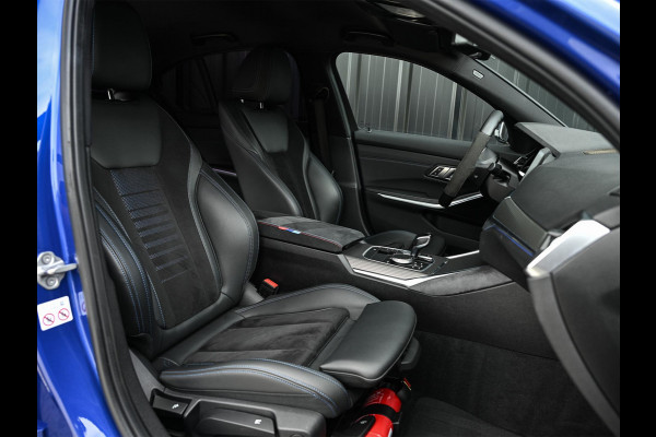 BMW 3 Serie 318i High Executive M-Sport | M-Performance | Stoelverwarming | Ambiance Interieur | PDC V+A | Cruise Control |
