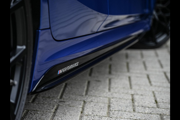 BMW 3 Serie 318i High Executive M-Sport | M-Performance | Stoelverwarming | Ambiance Interieur | PDC V+A | Cruise Control |