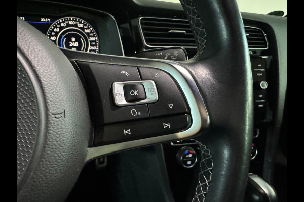 Volkswagen Golf 1.5 TSI Highline Business R Dynadio|Keyless|Camera
