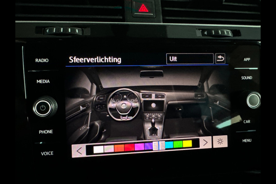 Volkswagen Golf 1.5 TSI Highline Business R Dynadio|Keyless|Camera