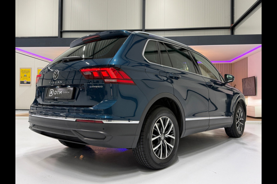 Volkswagen Tiguan EHybrid 245 PK Life Aut.| Navigatie | Camera |Virtual Cockpit|LED| ACC | Stoelverwarming
