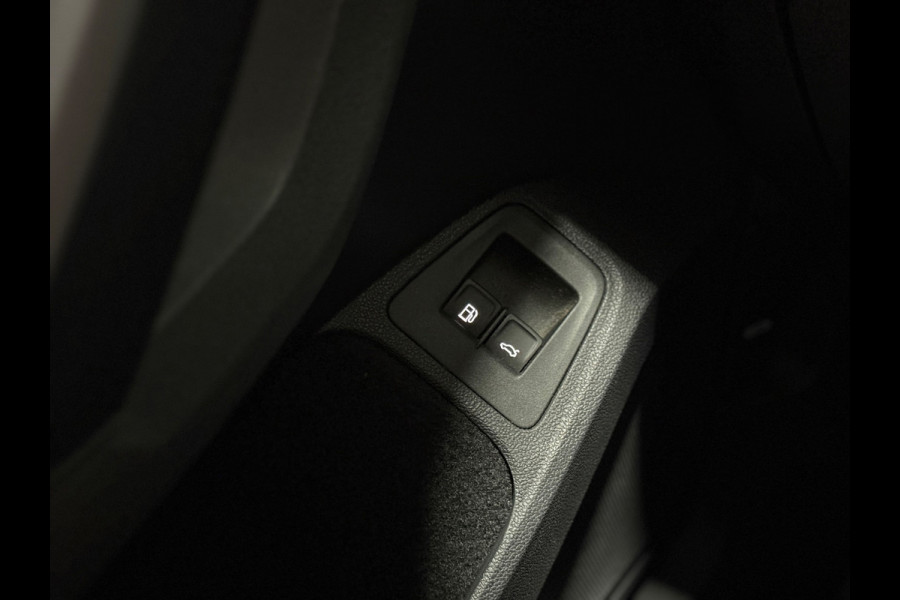 Volkswagen Tiguan EHybrid 245 PK Life Aut.| Navigatie | Camera |Virtual Cockpit|LED| ACC | Stoelverwarming