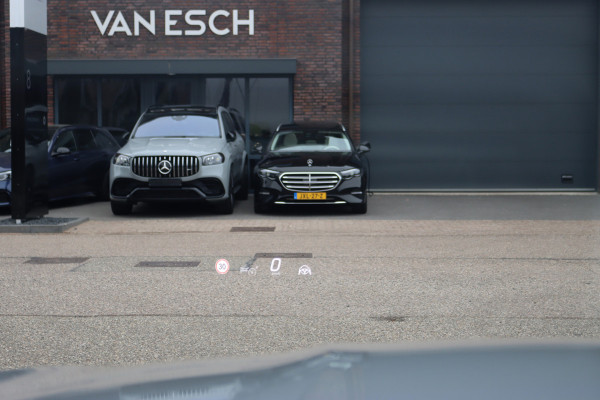 Mercedes-Benz E-Klasse Estate AMG 53 4MATIC+ Premium+ | 612pk | Hyperscreen | Achterasbesturing | Distronic+ | Burmester | Trekhaak | HUD | Verwarmd Stuurwiel | Digital Light | 3D-Display |