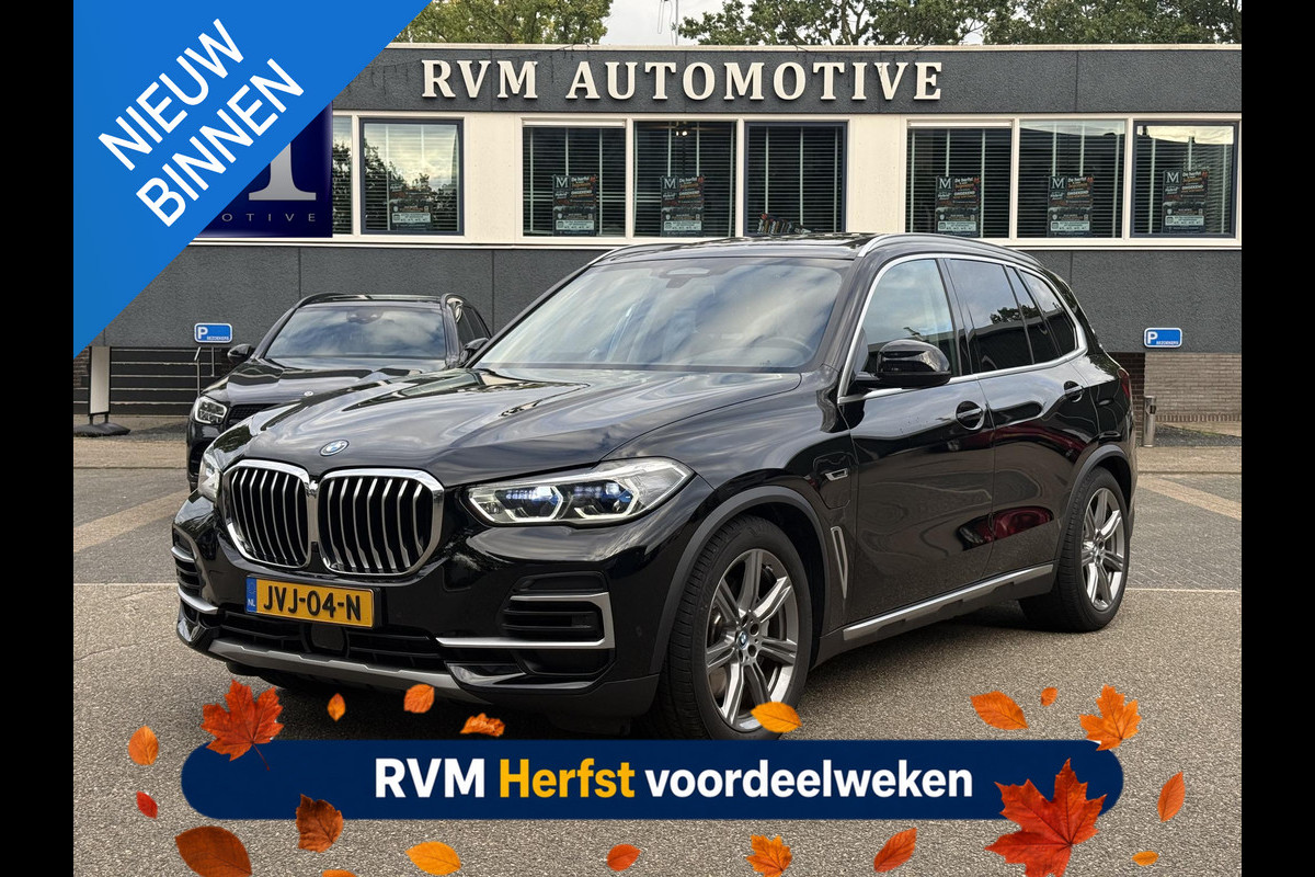 BMW X5 xDrive45e High Executive VAN: € 61.900- VOOR: € 59.877,- UW HERFSTVOORDEEL: € 2.023,-| LASER LED| ELEKTRISCHE TREKHAAK | PANO| HUD| BMW DEALER ONDERHOUDEN| DRIVING ASS. PROFF| KEYLESS | MEMORY STOEL| DODE HOEK SENSOR|