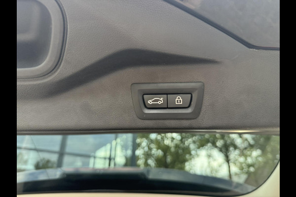 BMW X5 xDrive45e High Executive VAN: € 61.900- VOOR: € 59.877,- UW HERFSTVOORDEEL: € 2.023,-| LASER LED| ELEKTRISCHE TREKHAAK | PANO| HUD| BMW DEALER ONDERHOUDEN| DRIVING ASS. PROFF| KEYLESS | MEMORY STOEL| DODE HOEK SENSOR|