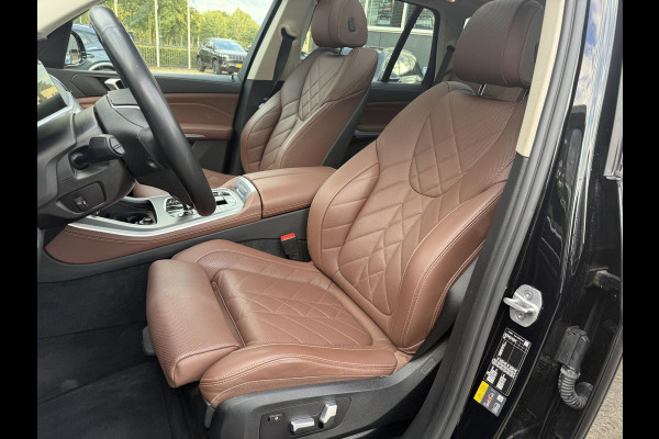 BMW X5 xDrive45e High Executive VAN: € 61.900- VOOR: € 59.877,- UW HERFSTVOORDEEL: € 2.023,-| LASER LED| ELEKTRISCHE TREKHAAK | PANO| HUD| BMW DEALER ONDERHOUDEN| DRIVING ASS. PROFF| KEYLESS | MEMORY STOEL| DODE HOEK SENSOR|