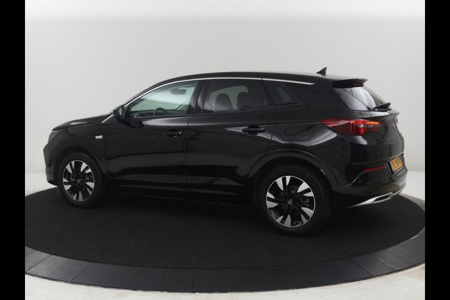 Opel Grandland X 1.6 Turbo Plug-In Hybrid Business Elegance | Cruise control | Dodehoek detectie | Camera | Park assist | Carplay | LED | Elektrische achterklep