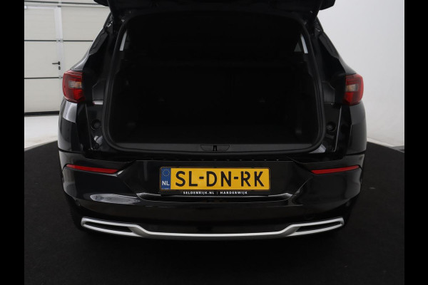 Opel Grandland X 1.6 Turbo Plug-In Hybrid Business Elegance | Cruise control | Dodehoek detectie | Camera | Park assist | Carplay | LED | Elektrische achterklep