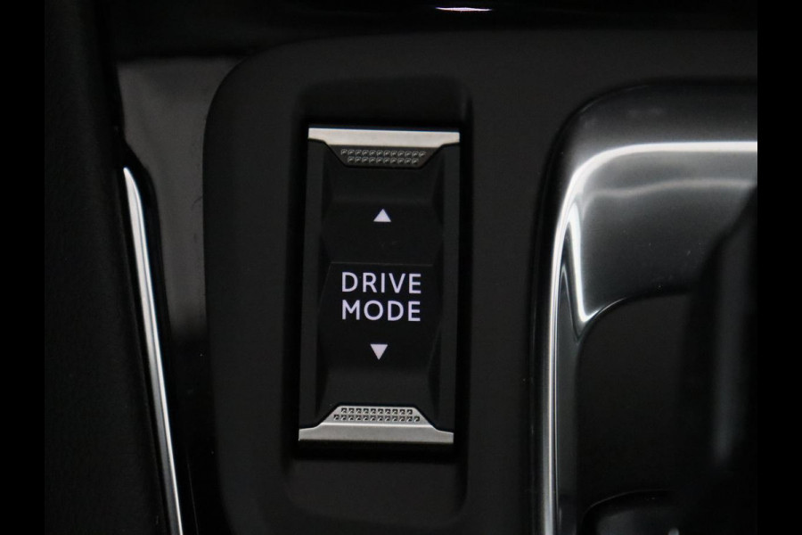 Opel Grandland X 1.6 Turbo Plug-In Hybrid Business Elegance | Cruise control | Dodehoek detectie | Camera | Park assist | Carplay | LED | Elektrische achterklep