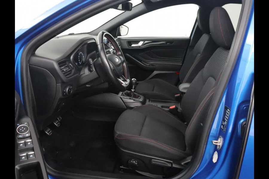 Ford Focus 1.0 EcoBoost ST Line Business | B&O Sound | Camera | LED | Navigatie |