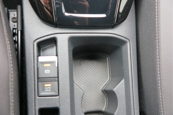 Volkswagen T-Roc 1.5 TSI 150pk DSG R-Line Black Style Virtual cockpit , Keyless, PDC , 19"LMV, Camera , Carplay, LED, Navi voorbereid. Stoelverwarming , Elektr. achterklep