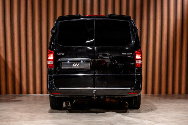 Mercedes-Benz Vito 119 CDI Extra Lang DC | AMG | Marge | BTW Vrij | Camera | Navigatie | L+R Schuifdeur | CarPlay | Trekhaak | Lederen bekleding | Stoelverwarming | Nieuwe APK