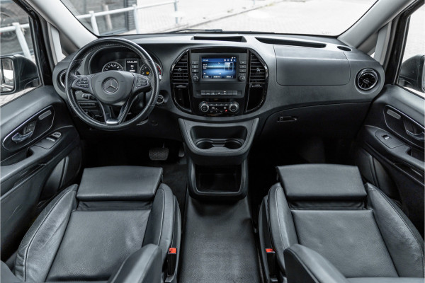 Mercedes-Benz Vito 119 CDI Extra Lang DC | AMG | Marge | BTW Vrij | Camera | Navigatie | L+R Schuifdeur | CarPlay | Trekhaak | Lederen bekleding | Stoelverwarming | Nieuwe APK