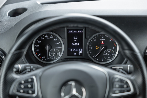 Mercedes-Benz Vito 119 CDI Extra Lang DC | AMG | Marge | BTW Vrij | Camera | Navigatie | L+R Schuifdeur | CarPlay | Trekhaak | Lederen bekleding | Stoelverwarming | Nieuwe APK