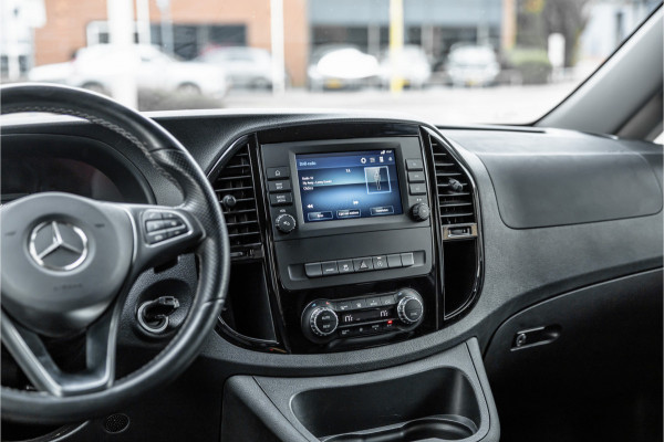 Mercedes-Benz Vito 119 CDI Extra Lang DC | AMG | Marge | BTW Vrij | Camera | Navigatie | L+R Schuifdeur | CarPlay | Trekhaak | Lederen bekleding | Stoelverwarming | Nieuwe APK