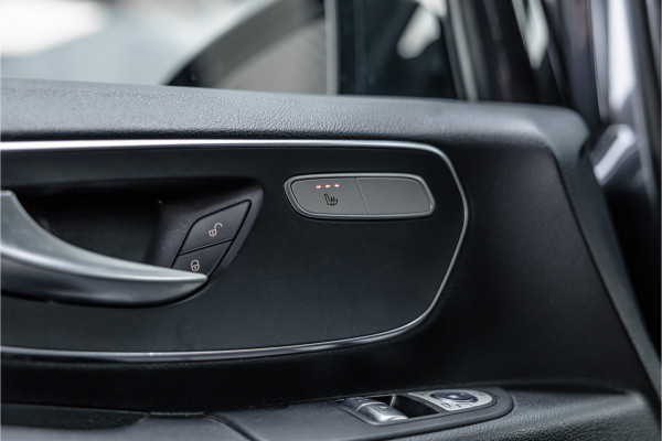 Mercedes-Benz Vito 119 CDI Extra Lang DC | AMG | Marge | BTW Vrij | Camera | Navigatie | L+R Schuifdeur | CarPlay | Trekhaak | Lederen bekleding | Stoelverwarming | Nieuwe APK