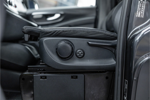 Mercedes-Benz Vito 119 CDI Extra Lang DC | AMG | Marge | BTW Vrij | Camera | Navigatie | L+R Schuifdeur | CarPlay | Trekhaak | Lederen bekleding | Stoelverwarming | Nieuwe APK