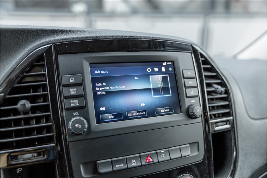 Mercedes-Benz Vito 119 CDI Extra Lang DC | AMG | Marge | BTW Vrij | Camera | Navigatie | L+R Schuifdeur | CarPlay | Trekhaak | Lederen bekleding | Stoelverwarming | Nieuwe APK