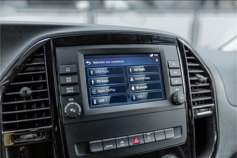 Mercedes-Benz Vito 119 CDI Extra Lang DC | AMG | Marge | BTW Vrij | Camera | Navigatie | L+R Schuifdeur | CarPlay | Trekhaak | Lederen bekleding | Stoelverwarming | Nieuwe APK