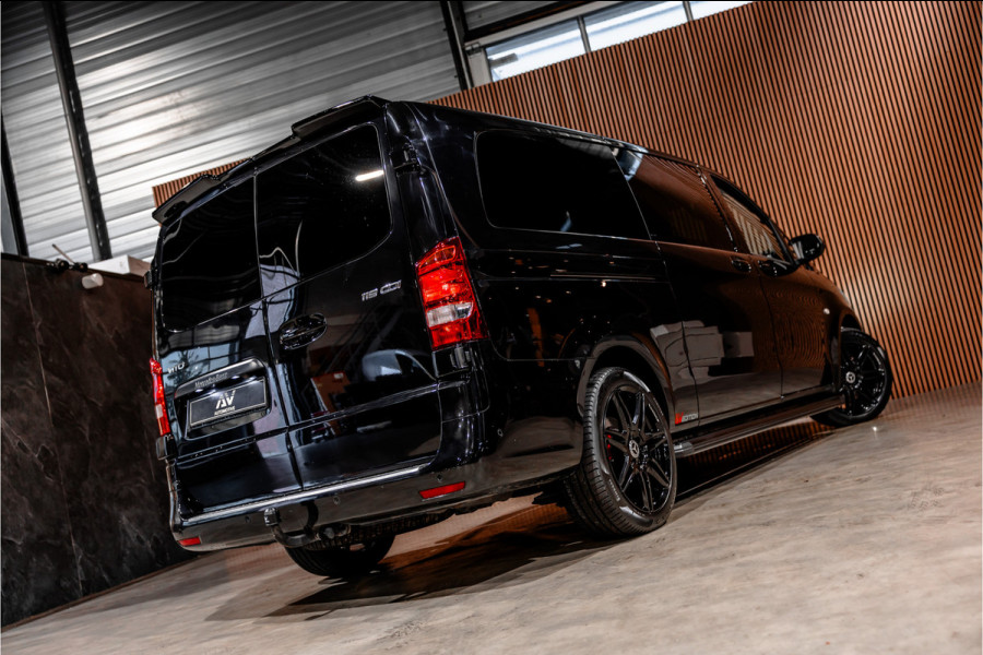 Mercedes-Benz Vito 119 CDI Extra Lang DC | AMG | Marge | BTW Vrij | Camera | Navigatie | L+R Schuifdeur | CarPlay | Trekhaak | Lederen bekleding | Stoelverwarming | Nieuwe APK