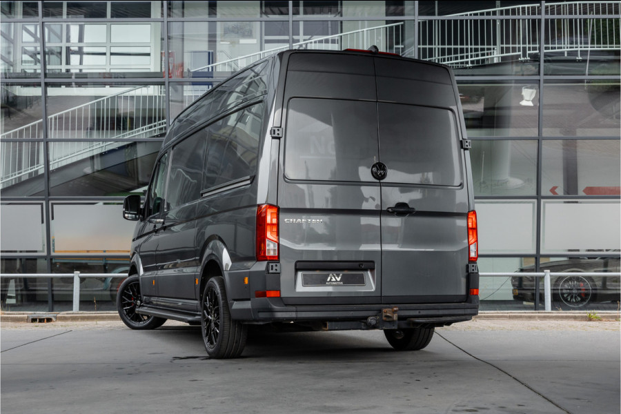Volkswagen Crafter 2.0 TDI 177 PK L3H3 Highline | DSG | L+R Schuifdeur | Bi-Xenon | ACC | Trekhaak | Blind spot | Camera | CarPlay | Navigatie | Massage | Stoel- en stuurwielverwarming | DAB | Nieuwe APK