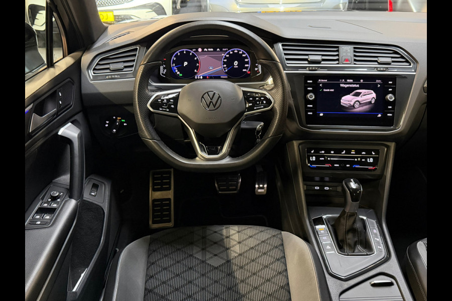 Volkswagen Tiguan 1.5 TSI 3X R-LINE |PANO|HuD|IQ LIGHTS|ACC|LANE ASSIST|CARPLAY|TREKHAAK|SFEERVERLICHTING|20 INCH|2021|BOMVOL!