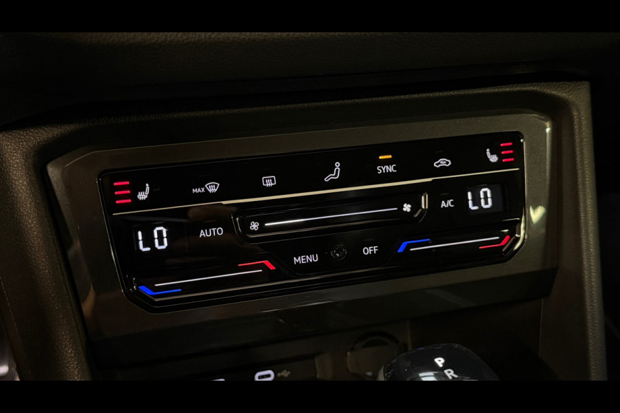 Volkswagen Tiguan 1.5 TSI 3X R-LINE |PANO|HuD|IQ LIGHTS|ACC|LANE ASSIST|CARPLAY|TREKHAAK|SFEERVERLICHTING|20 INCH|2021|BOMVOL!