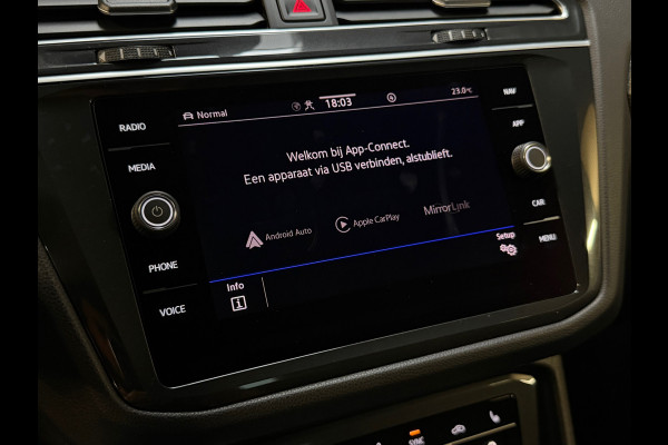 Volkswagen Tiguan 1.5 TSI 3X R-LINE |PANO|HuD|IQ LIGHTS|ACC|LANE ASSIST|CARPLAY|TREKHAAK|SFEERVERLICHTING|20 INCH|2021|BOMVOL!