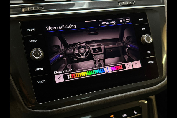 Volkswagen Tiguan 1.5 TSI 3X R-LINE |PANO|HuD|IQ LIGHTS|ACC|LANE ASSIST|CARPLAY|TREKHAAK|SFEERVERLICHTING|20 INCH|2021|BOMVOL!